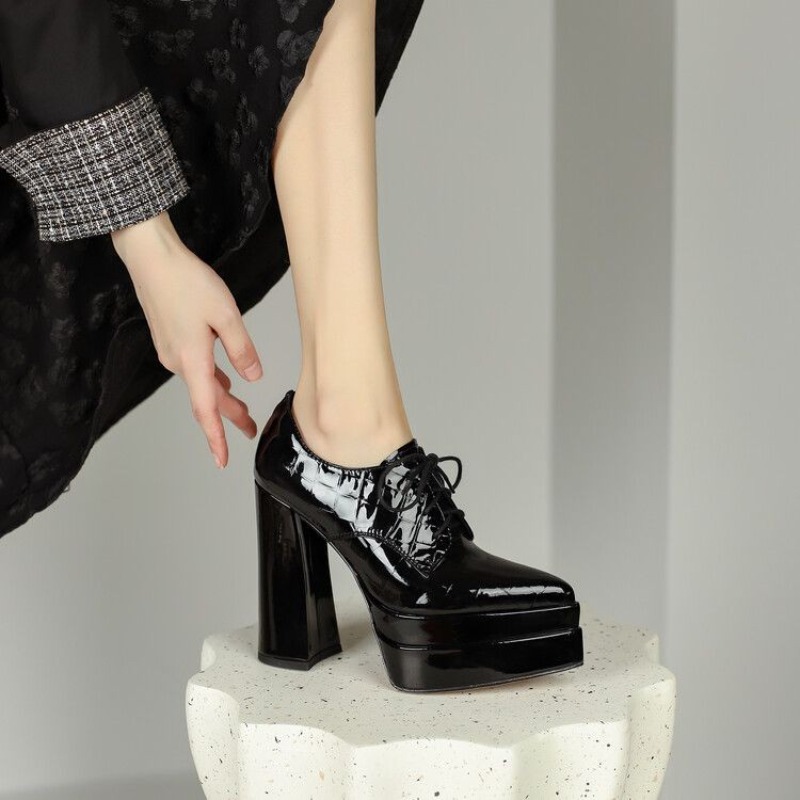 Puntschoen Hoge Hakken Met Ban - Patent Leather Pump recensie en prijs