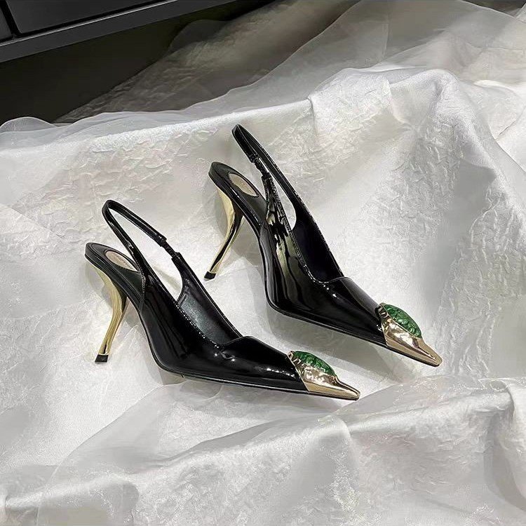 Sterstijl Edelsteen Metalen Ne - Patent Leather Pump recensie en prijs