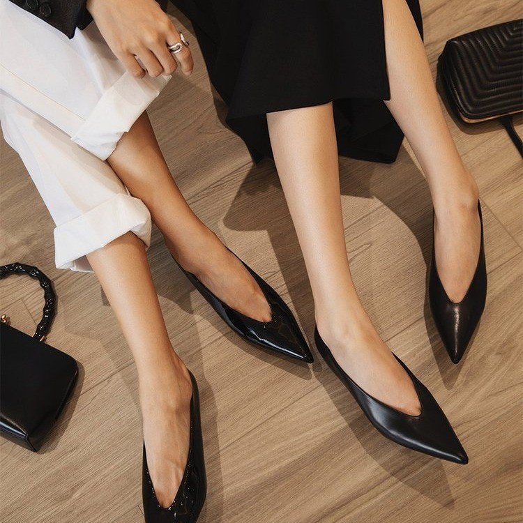 Designer lakleer puntige neus  - Patent Leather Pump recensie en prijs